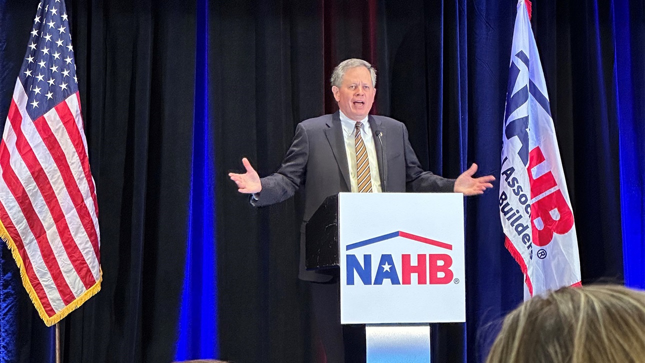 Sen. Steve Daines (R-Mont.) addresses NAHB members before they head to Capitol Hill
