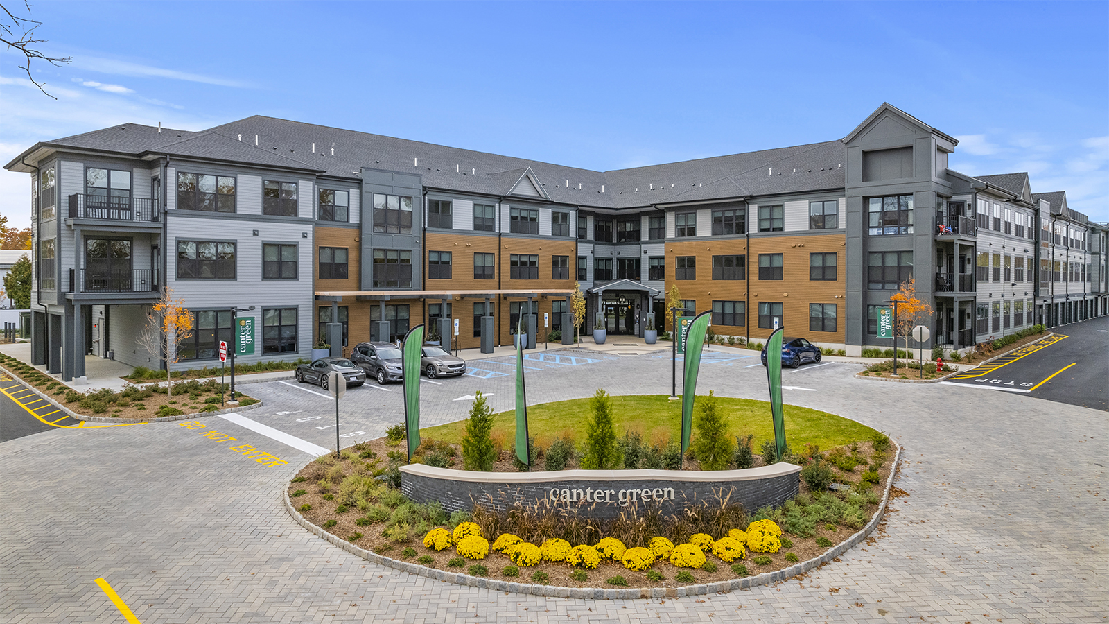 Canter Green is a pet-friendly apartment community in Union, NJ